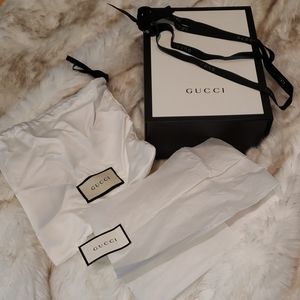 Gucci magnetic box with dust bag